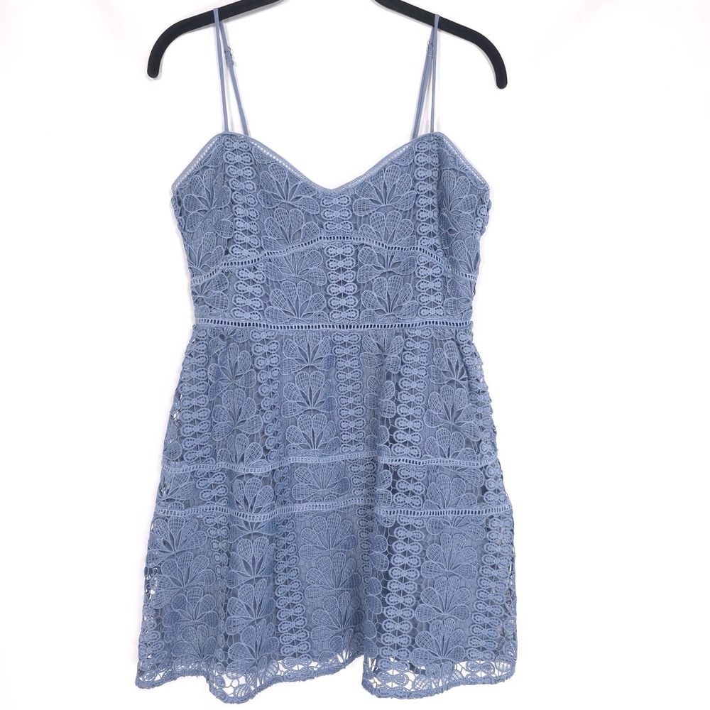 Lovers + Friends NWOT Mini Dress MEDIUM Dusty Blue Tinsley Lace Sleeveless SEXY - Picture 8 of 15